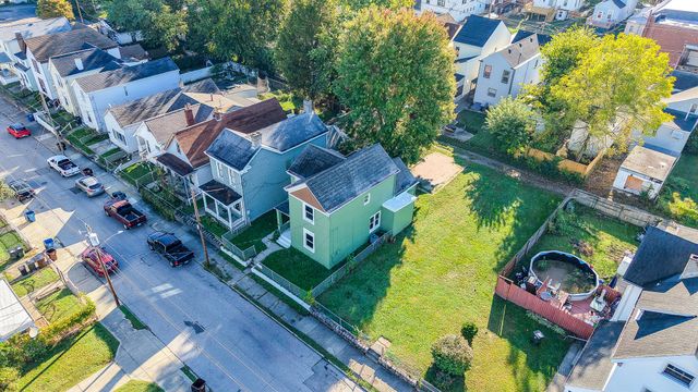 122 W 4th Avenue, Dayton, KY 41074