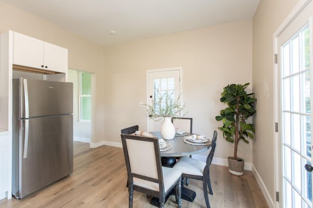 122 W 4th Avenue, Dayton, KY 41074