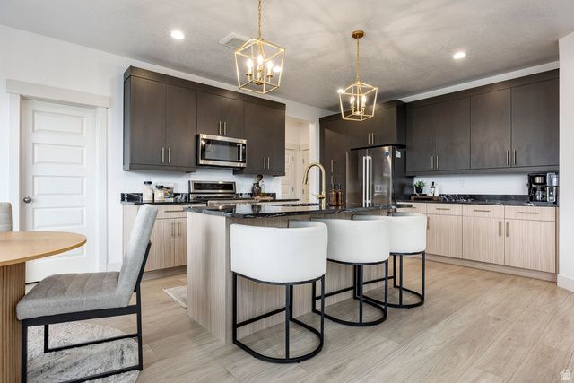 654 N BOSEMAN WAY, Saratoga Springs, UT 84045