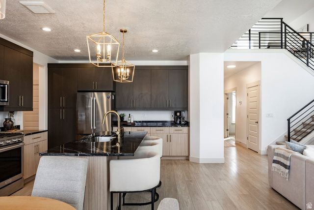 654 N BOSEMAN WAY, Saratoga Springs, UT 84045