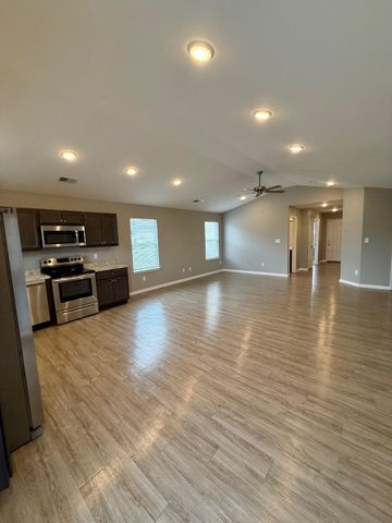 2512 Feathersound Way, Lexington, KY 40511