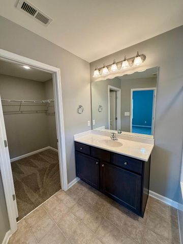 2512 Feathersound Way, Lexington, KY 40511