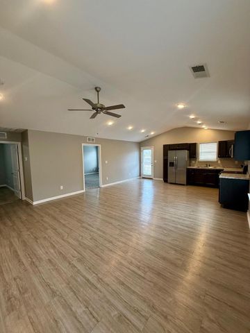 2512 Feathersound Way, Lexington, KY 40511