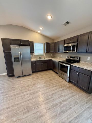 2512 Feathersound Way, Lexington, KY 40511