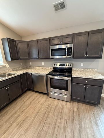 2512 Feathersound Way, Lexington, KY 40511