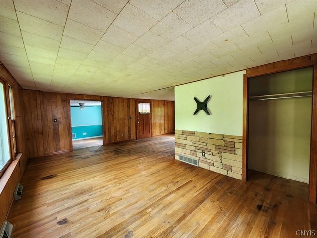 27 Brown Street, Lysander, NY 13027