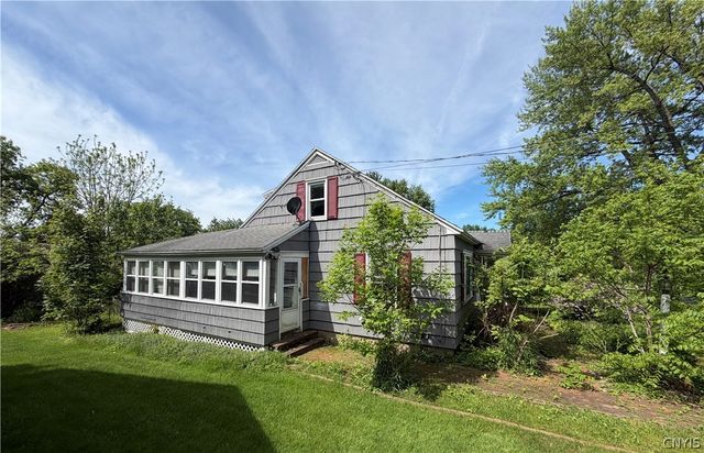 27 Brown Street, Lysander, NY 13027