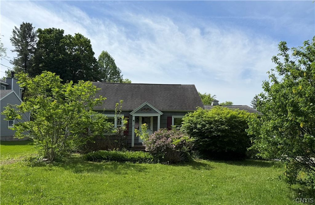 27 Brown Street, Lysander, NY 13027