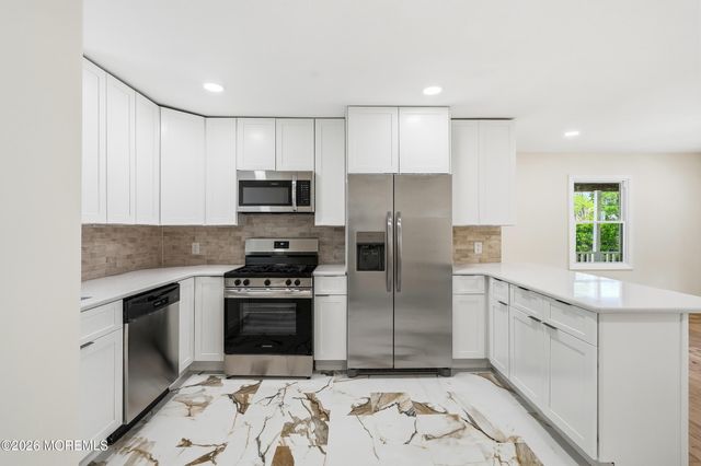 200 Drs James Parker Boulevard, Red Bank, NJ 07701