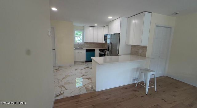 200 Drs James Parker Boulevard, Red Bank, NJ 07701