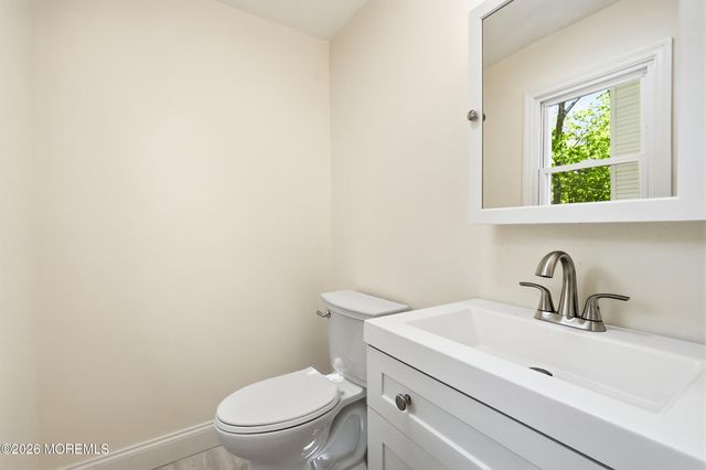 200 Drs James Parker Boulevard, Red Bank, NJ 07701