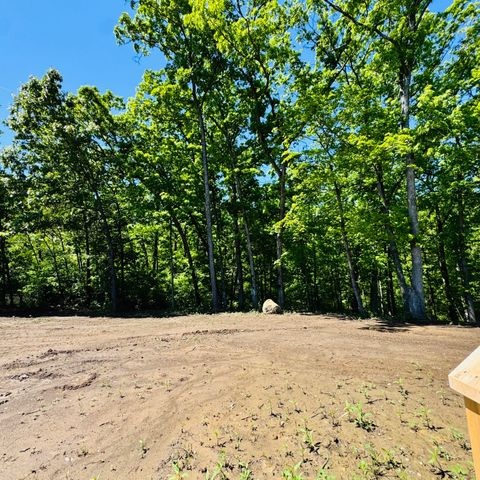4602 MAPLE LEAF DR, Columbia, MO 65201