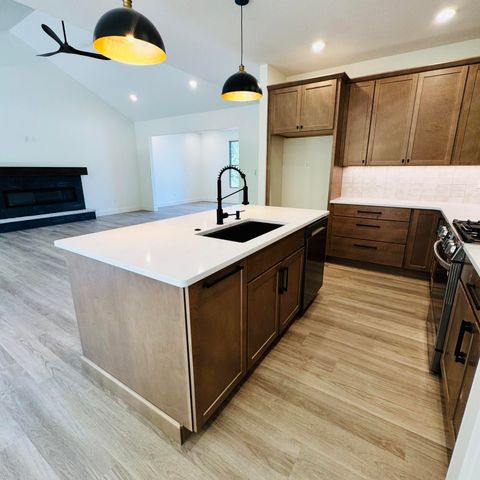 4602 MAPLE LEAF DR, Columbia, MO 65201
