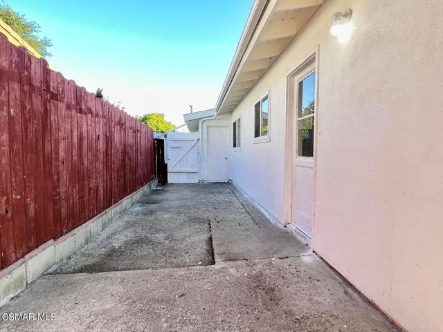 305 Sherman Avenue, Moorpark, CA 93021