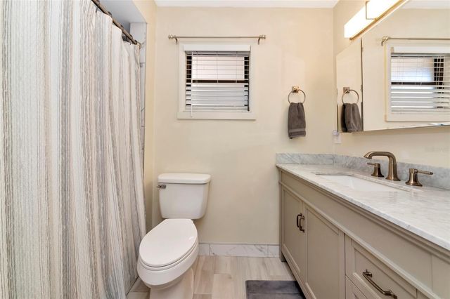 1720 LAKESIDE DRIVE 1716-B, Venice, FL 34293