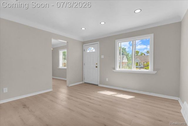 10013 Warwick Street, Detroit, MI 48228