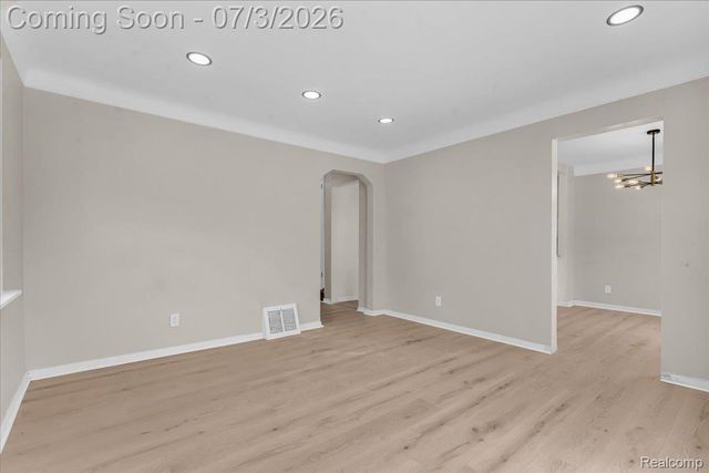 10013 Warwick Street, Detroit, MI 48228
