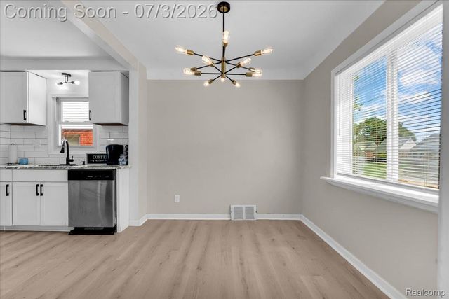 10013 Warwick Street, Detroit, MI 48228