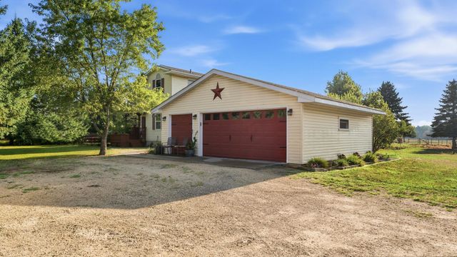 25921 Jivaro Street NW, Isanti, MN 55040