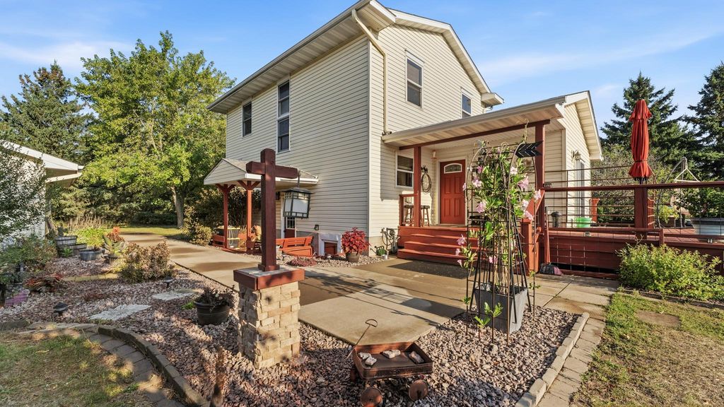25921 Jivaro Street NW, Isanti, MN 55040 — photo 2