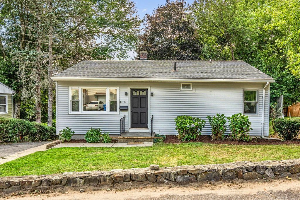37 Terrace Avenue, Waterbury, CT 06704