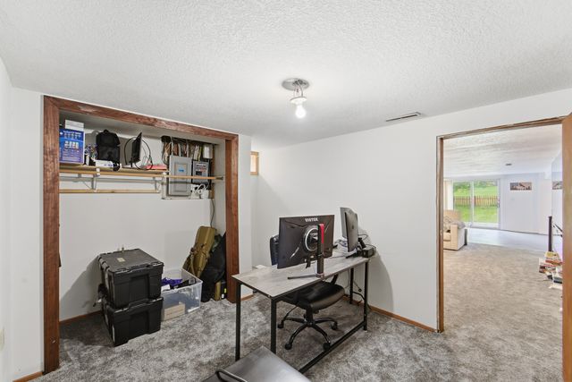 4207 SW 25th Street, Des Moines, IA 50321