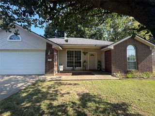 412 Red Oak Lane, Haughton, LA 71037