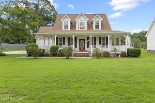 2037 Catherine Lake Road, Richlands, NC 28574