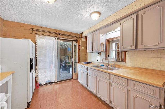 2200 W Oregon Street, Lapeer, MI 48446
