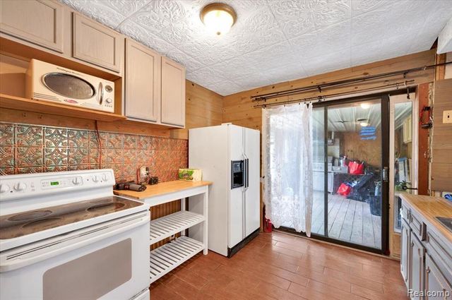 2200 W Oregon Street, Lapeer, MI 48446