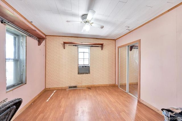 2200 W Oregon Street, Lapeer, MI 48446
