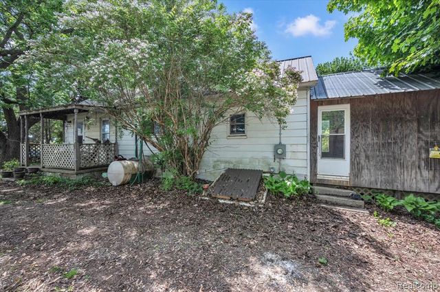 2200 W Oregon Street, Lapeer, MI 48446