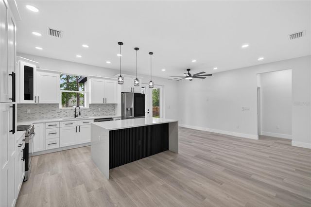 6000 DELTONA BOULEVARD, Spring Hill, FL 34606