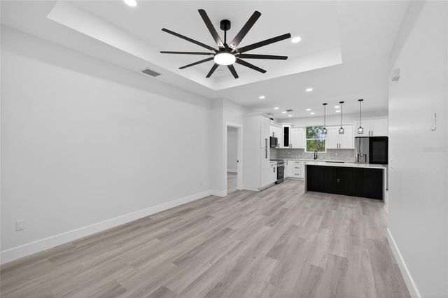 6000 DELTONA BOULEVARD, Spring Hill, FL 34606