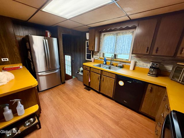 222 Upper Sherman Avenue, Queensbury, NY 12804