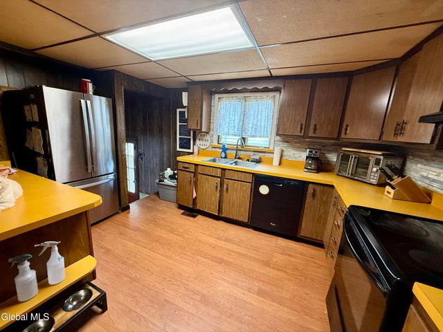 222 Upper Sherman Avenue, Queensbury, NY 12804