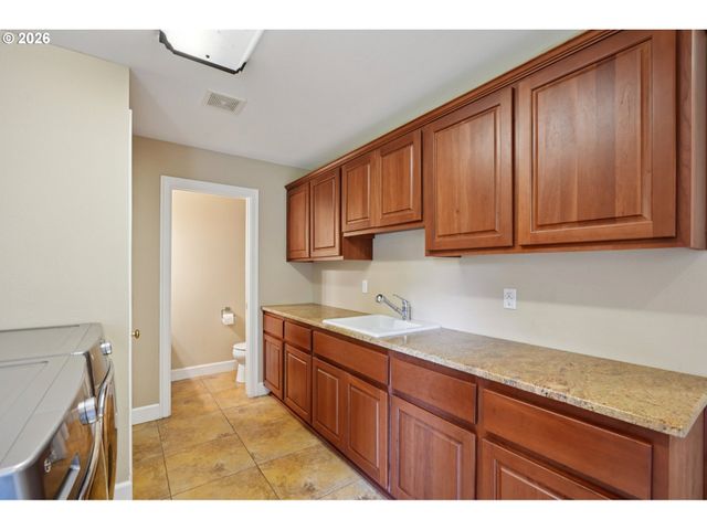 31415 Ne 74TH Ave, La Center, WA 98629