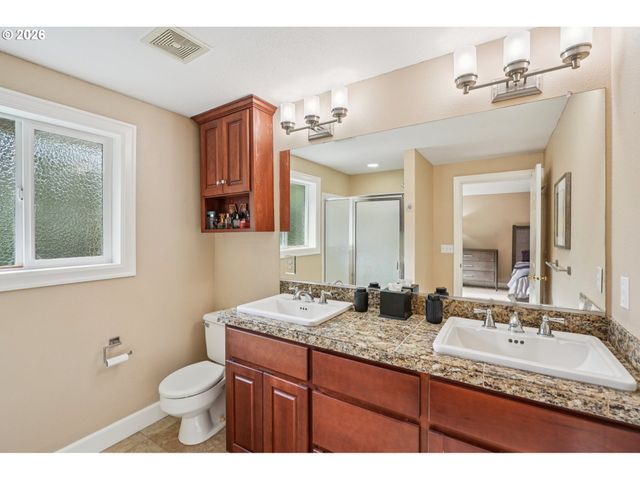 31415 Ne 74TH Ave, La Center, WA 98629