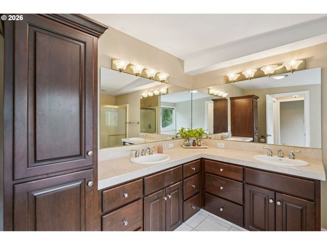 31415 Ne 74TH Ave, La Center, WA 98629