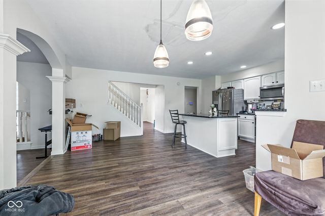 2463 Kettering Way, Indianapolis, IN 46214