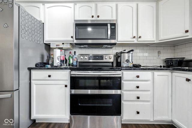 2463 Kettering Way, Indianapolis, IN 46214