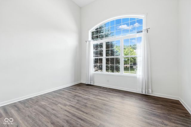 2463 Kettering Way, Indianapolis, IN 46214