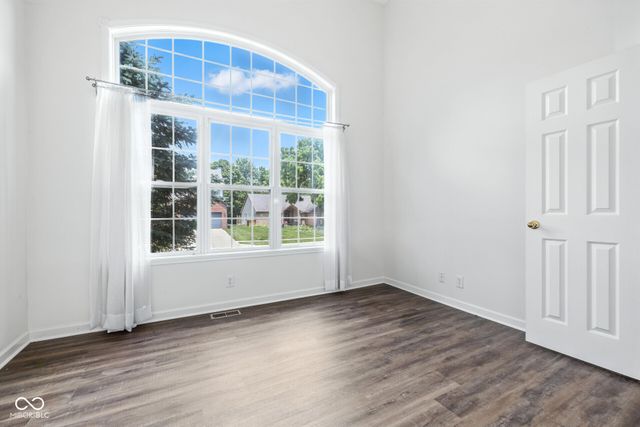 2463 Kettering Way, Indianapolis, IN 46214