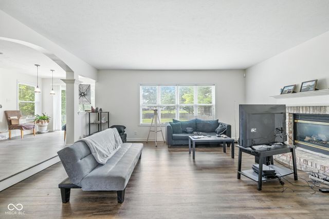 2463 Kettering Way, Indianapolis, IN 46214