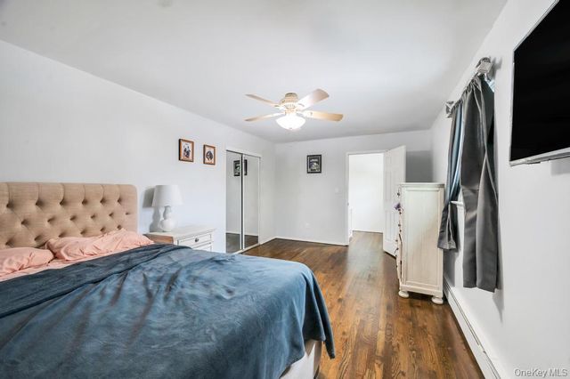 32 Beverly Street, Islip, NY 11751