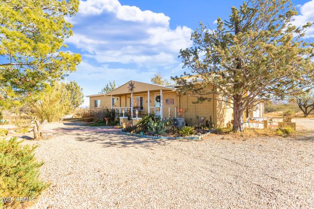 5681 S Moson Road, Hereford, AZ 85615