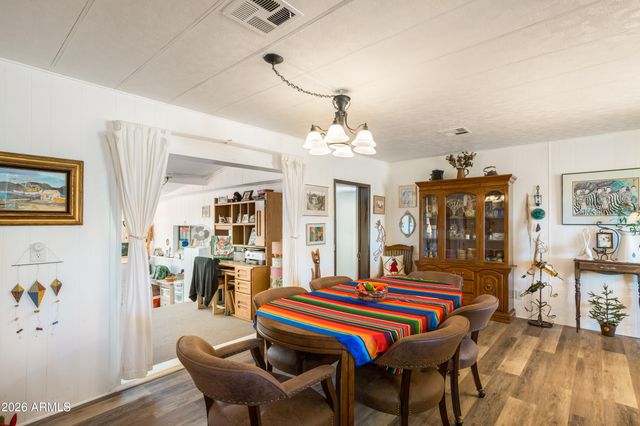 5681 S Moson Road, Hereford, AZ 85615