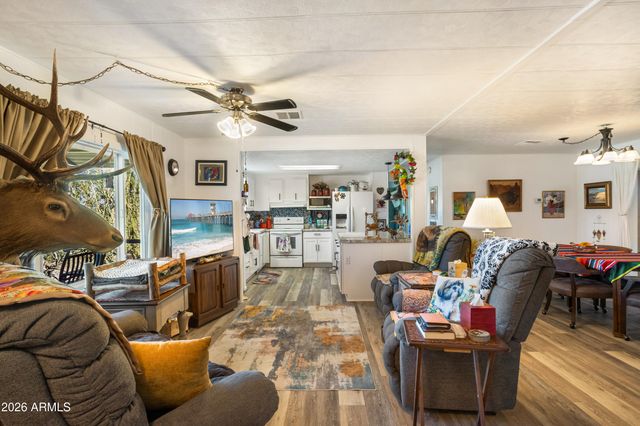 5681 S Moson Road, Hereford, AZ 85615