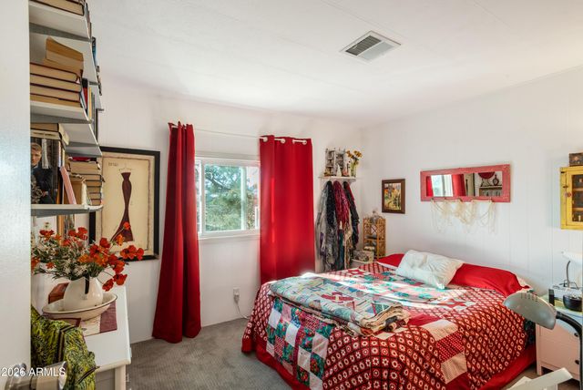 5681 S Moson Road, Hereford, AZ 85615