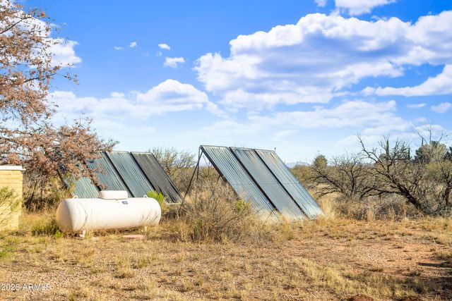 5681 S Moson Road, Hereford, AZ 85615